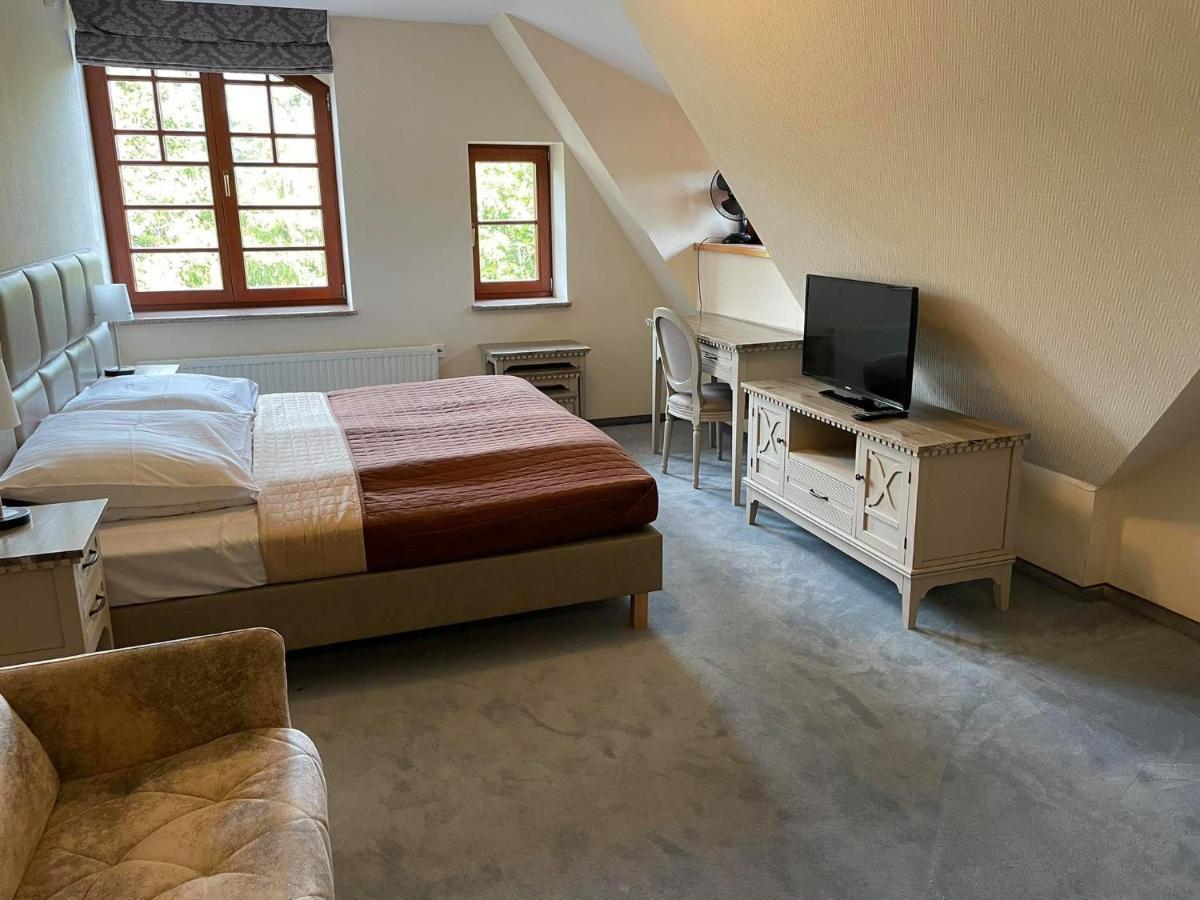 Kaiserhof 库瑞尼卡慕斯卡 外观 照片