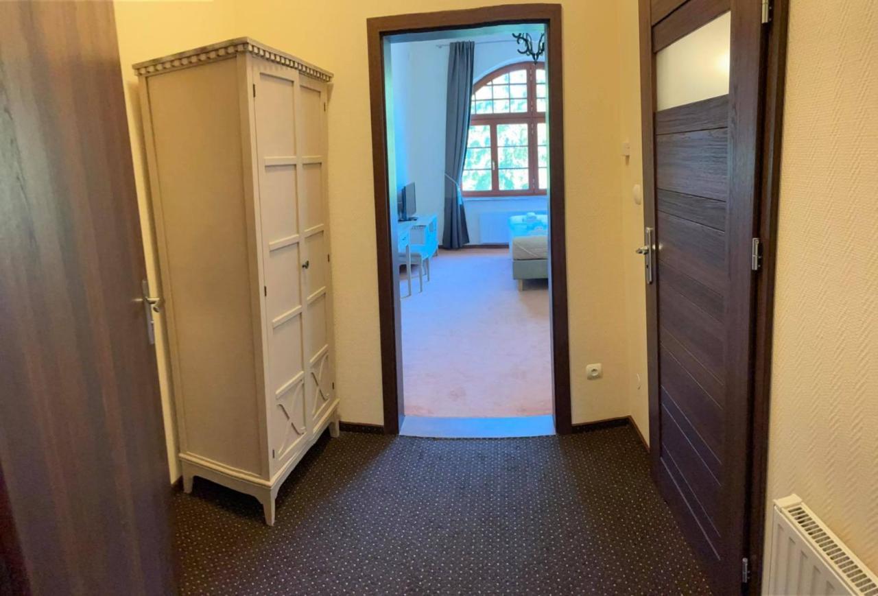 Kaiserhof 库瑞尼卡慕斯卡 外观 照片