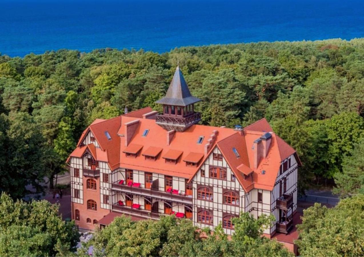 Kaiserhof 库瑞尼卡慕斯卡 外观 照片