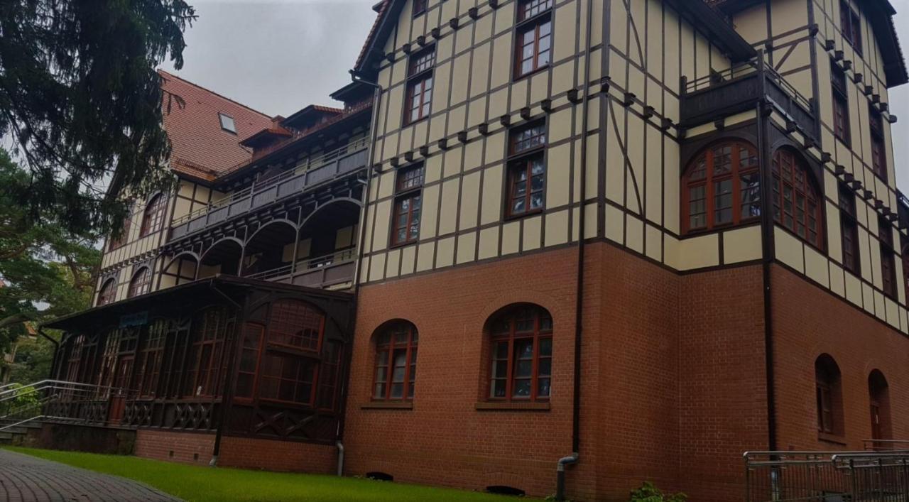 Kaiserhof 库瑞尼卡慕斯卡 外观 照片